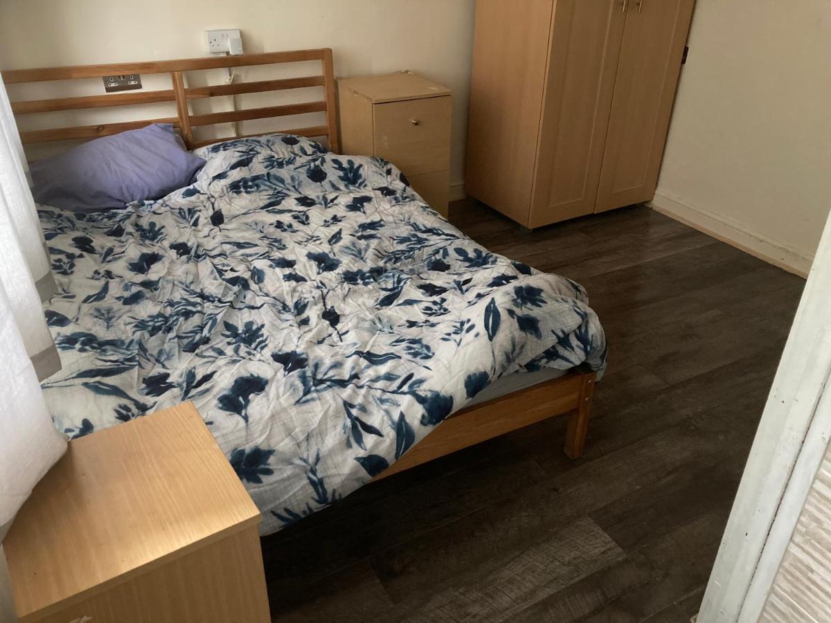 Parks Hostel Swindon